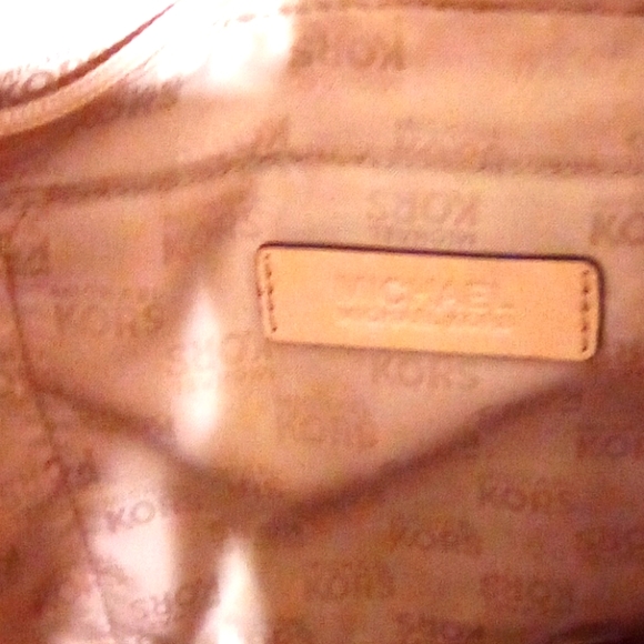 Michael Kors Caramel Tote - Picture 10 of 16